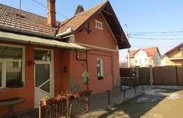 Vanzare casa individuala, 70 mp utili, 872 mp teren, zona linistita