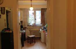 Apartament 3 camere, 60 mp, decomandat, zona Mercur