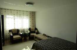 Vanzare apartament 2 camere, 50 mp, boxa, zona strazii Dunarii