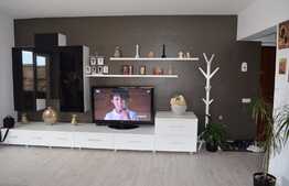 Vanzare apartament 2 camere, 56 mp, 2 parcari, terasa 60 mp, zona Vivo