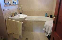 3 camere, 76 mp, decomandat, parcare, boxa subsol, A.C., zona strazii Primaverii