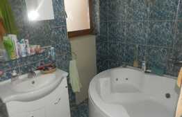 Casa insiruita cu 5 camere, 168 mp, teren de 240 mp! Zona de case!