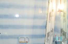 Apartament 3 camere, 65 mp, decomandat, boxa subsol, zona Kaufland