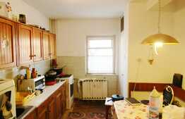 Apartament 3 camere, 65 mp, decomandat, boxa subsol, zona Kaufland