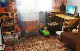 Apartament 3 camere, 46 mp, zona strazii Bucegi