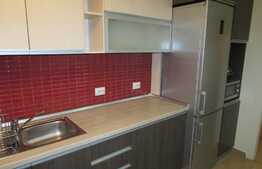 3 camere, 70 mp, decomandat, prima inchiriere, parcare, zona strazii Bucuresti