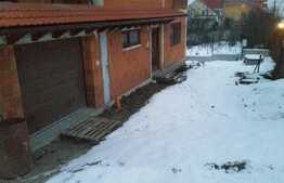 De vanzare casa individuala, 216 mp, 438 mp teren, semifinisata, zona linistita!