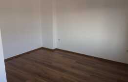 4 camere, 100 mp, decomandat, garaj, boxa, zona strazii Fabricii