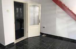 Birou cu acces din strada in zona centrala