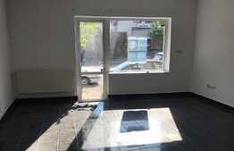 Birou cu acces din strada in zona centrala