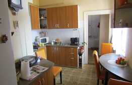 Apartament 3 camere, 92,48 mp, parcare, garaj, boxa subsol, zona centrala