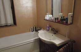 Apartament  3 camere, 68 mp! Parcare! Boxa la subsol de 13 mp! Zona Terra!