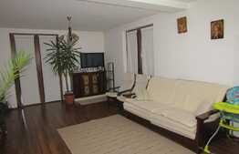 Apartament  3 camere, 68 mp! Parcare! Boxa la subsol de 13 mp! Zona Terra!