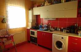 De vanzare apartament cu 2 camere, 52 mp! Zona strazii Stejarului!