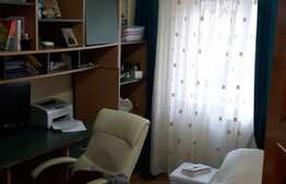 Vanzare apartament 4 camere, 90,4 mp, decomandat, zona strazii Bucuresti