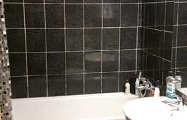 Vanzare apartament 4 camere, 90,4 mp, decomandat, zona strazii Bucuresti