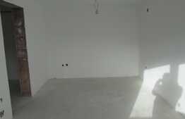 De vanzare mansarda inalta, 3 camere, 79 mp! Zona strazii Eroilor!