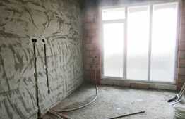 3 camere, 77,25 mp, terasa 32.16 mp, semifinisat, etaj intermediar