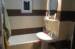 Vanzare  3 camere decomandate, 65,47 mp, 2 boxe subsol, zona Kaufland