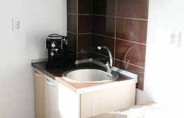 Apartament 3 camere, 75 mp, garaj, zona strazii Lunii