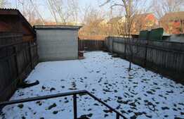 Casa pentru birouri sau de locuit in Iris