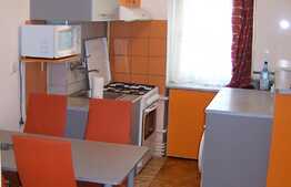 Apartament 3 camere, 65 mp, boxa la subsol, zona strazii Ion Mester