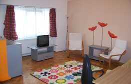 Apartament 3 camere, 65 mp, boxa la subsol, zona strazii Ion Mester