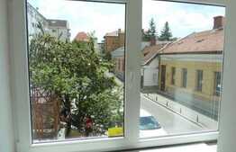 Garsoniera 35 mp, decomandata, zona Teatrului National