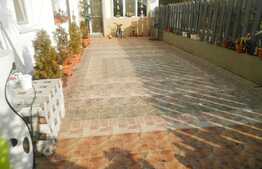 Vanzare apartament cu 2 camere, 55 mp! Terasa de 55 mp! Parcare! Zona Stejarului! 