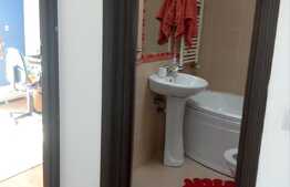 3 camere, 58 mp, parcare, boxa la subsol, zona Restaurantului Regal