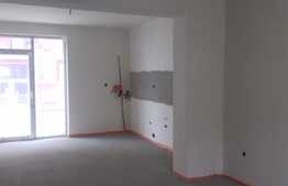 Triplex de vanzare, 120 mp, teren de 150 mp! Zona de case!