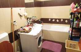 Mansarda inalta 2 camere, 49 mp! Mobilat si utilat! Parcare! Zona strazii Porii!