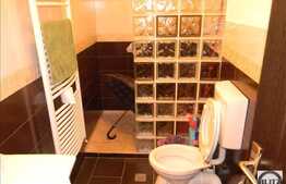 Apartament la casa, P+M, 80 mp utili, zona Primaria Cluj Napoca. Finisat nou!