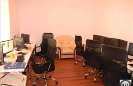 Apartament la casa, P+M, 80 mp utili, zona Primaria Cluj Napoca. Finisat nou!