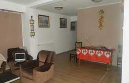 Casa individuala, 90 mp, teren de 50 mp! Zona de case!