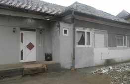 Casa individuala, 90 mp, teren de 50 mp! Zona de case!