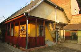 De vanzare casa individuala in zona centrala, 110 mp utili, 120 mp teren.