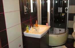 Garsoniera confort sporit, decomandata, 39.5 mp, balcon! Parcare! Zona Florilor