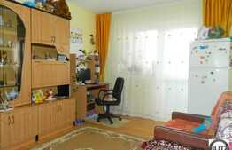 1 camera de vanzare, 28 mp + boxa pentru depozitare, in zona Complex Big