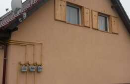 Triplex de 84 mp, 3 camere, 50 mp de teren! Zona usor accesibila!