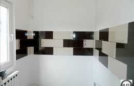 Garsoniera de vanzare, 28 mp,  cu boxa pentru depozitare,  in zona Negoiu