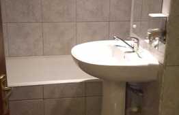 Apartament 3 camere, 65 mp, decomandat, zona strazii Bucuresti
