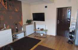 De vanzare apartament 3 camere, 56 mp! Terasa de 17 mp! Zona strazii Stejarului!