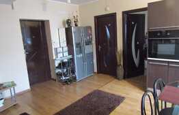 De vanzare apartament 3 camere, 56 mp! Terasa de 17 mp! Zona strazii Stejarului!