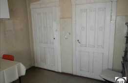 Apartament in zona Inspectoratului de Politie, la casa/vila, 110 mp, 3 camere