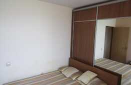 Apartament 3 camere, 69 mp, decomandat, 2 boxe la subsol, zona Hotel Royal