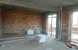 Duplex de vanzare cu 120 mp utili, semifinisat! Finalizat in 2015! Zona de case!