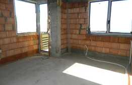 Duplex de vanzare cu 120 mp utili, semifinisat! Finalizat in 2015! Zona de case!