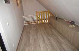 Apartament 3 camere, pe doua nivele, 80 mp utili! Zona Porii! Cu parcare!