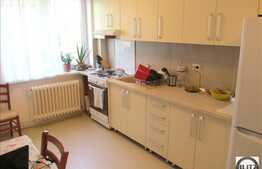Apartament 2 camere, 50 mp utili, semidecomandat, mobilat, zona strazii Unirii